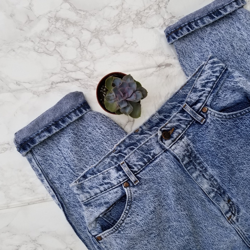 Vintage Lee high waisted acid wash denim